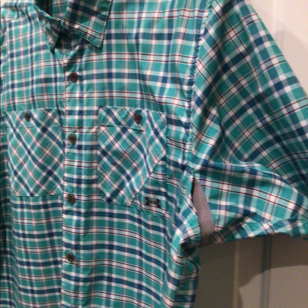 Under Armour Button-up Shirt - Picture 4 of 4